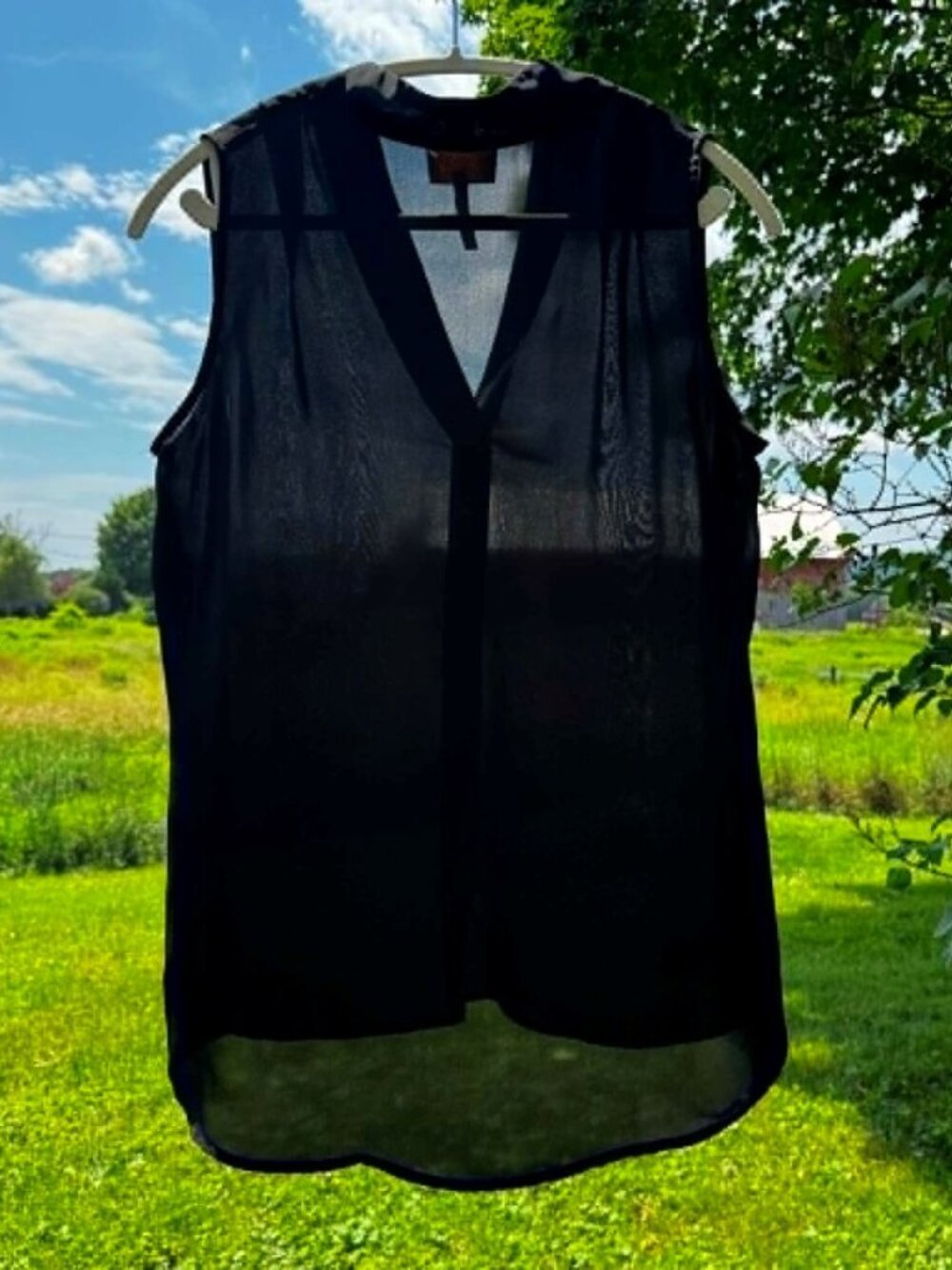 Laundry by Shelli Segal Sheer Sleeveless Blouse – Size M
